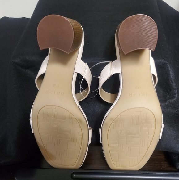 NWOT Unisa Yara Sandal - Picture 4 of 6
